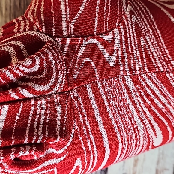 ZARA RED & WHITE MARBLED LONG SLEEVE SWEETHEART NECK BODYCON MINI DRESS - Picture 4 of 11